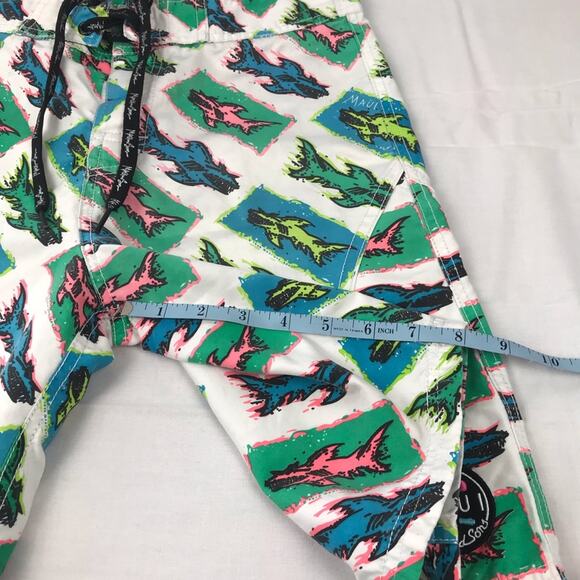 Maui and Sons shark‎ swim trunks - Picture 7 of 9
